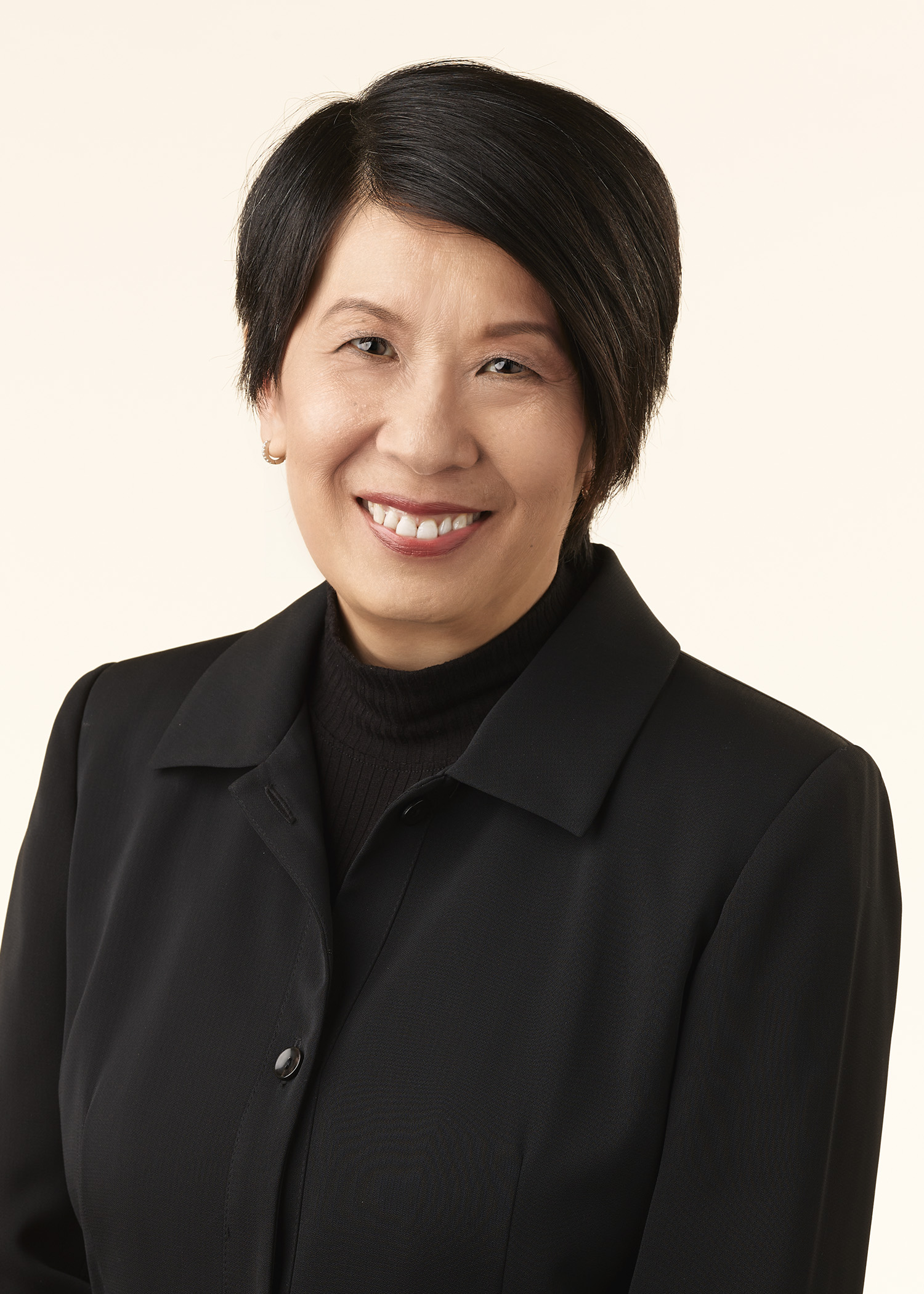 Karen Lau Cardinell - Legal Assistant - Dipchand LLP