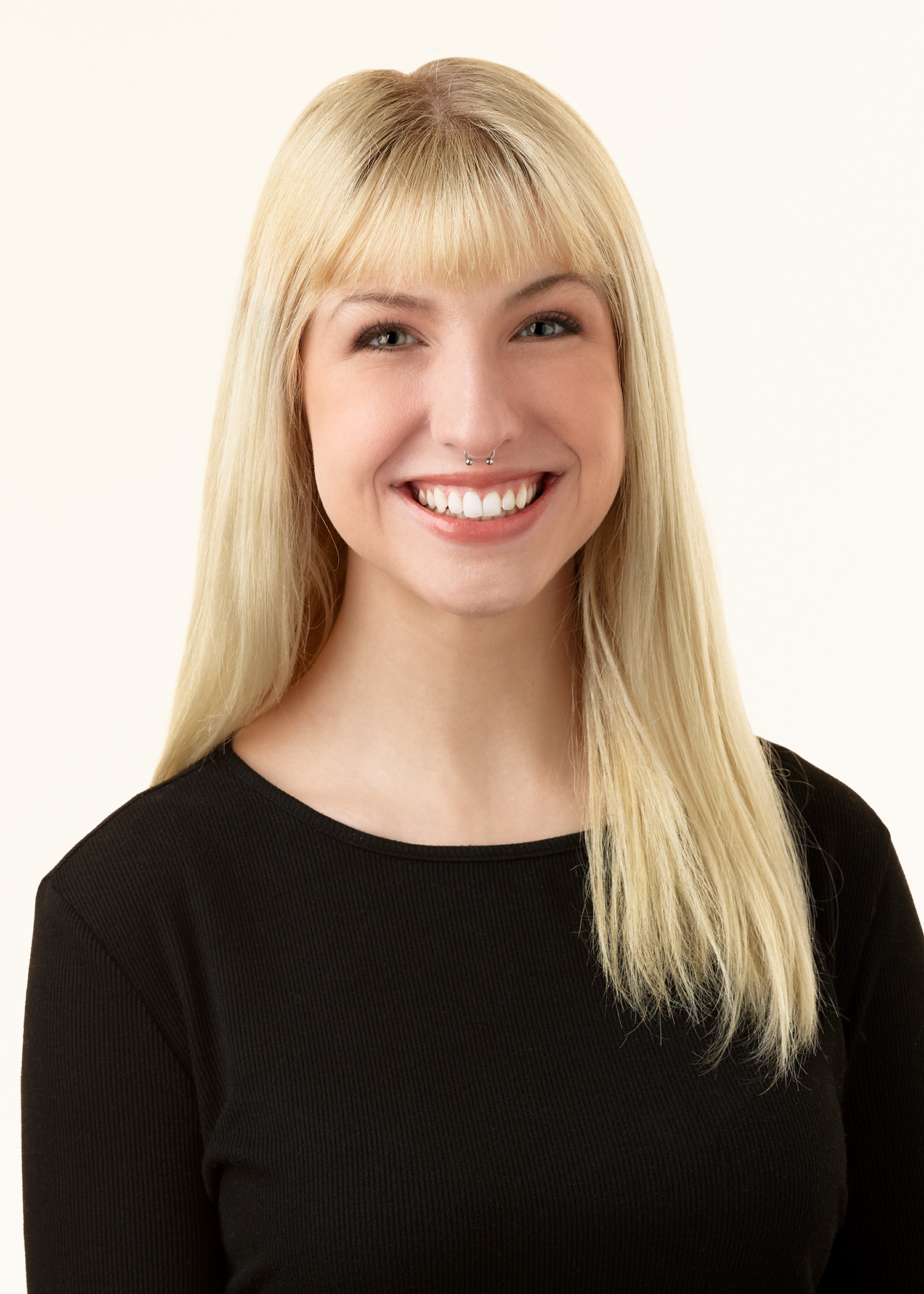 Madison Palmer - Executive Assistant - Dipchand LLP